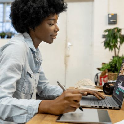 Influencers: Can you REALLY  make a career out of being a content&nbsp;creator?